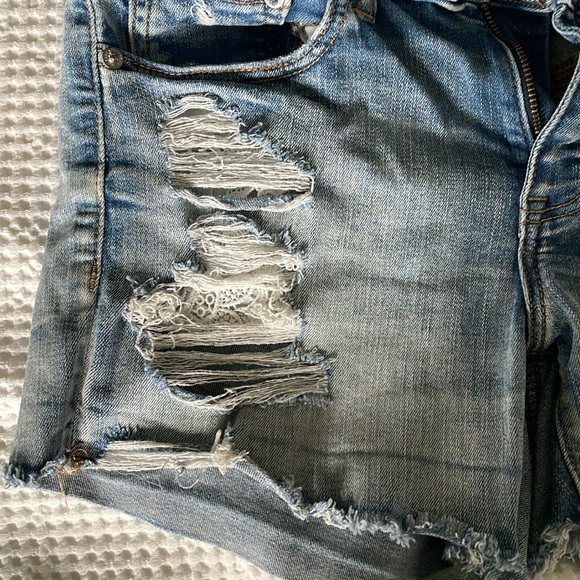American Eagle shorts size 8 - Picture 2 of 7